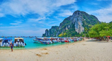 Phi Phi Don Adası Plajı Panoraması, Krabi, Tayland