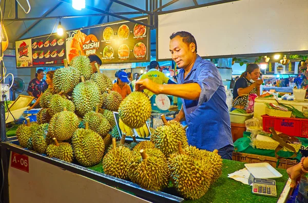 Fresh durians in Ao Nang Night Market, Krabi, Thailand — Stock Photo, Image