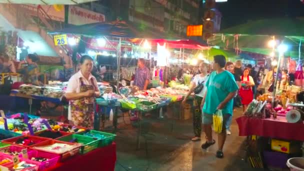 Chiang Mai Thailand May 2019 People Walk Narrow Alley Tiny — Stock Video