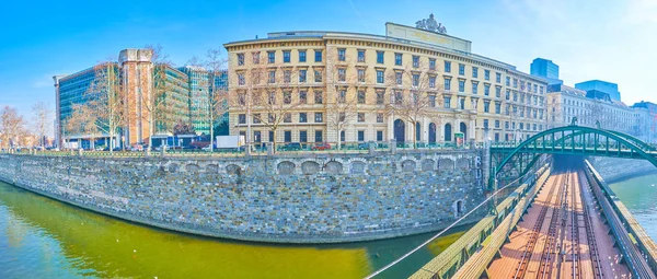 Panorama do aterro do rio Wien, Viena, Áustria — Fotografia de Stock