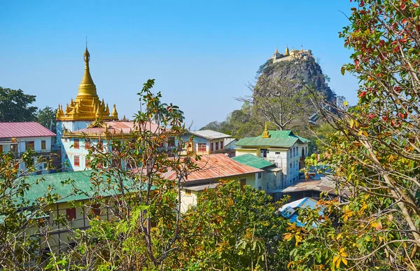 Taung Kalat Temple, Mount Popa, Myanmar — Stock Photo, Image