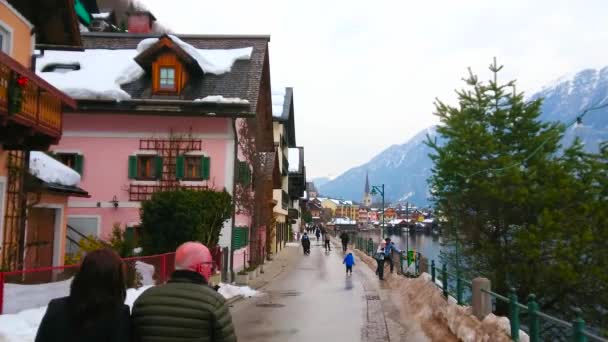 Hallstatt Austria Febrero 2019 Disfrute Del Paseo Por Terraplén Seestrasse — Vídeos de Stock
