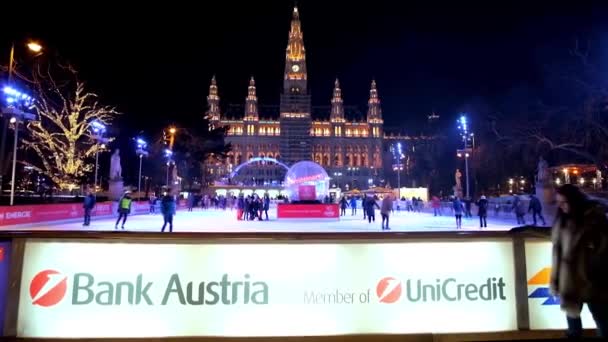 Vídeň Rakousko Února 2019 Lidé Užívají Volného Času Bruslích Náměstí — Stock video