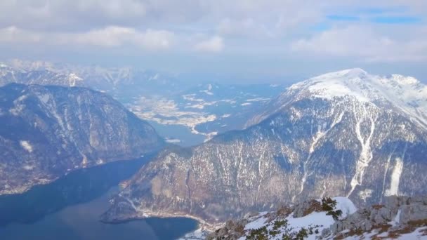 Idyllic Alpine Nature Salzkammergut Its Famous Lakes Long Curved Hallstatter — Vídeo de Stock