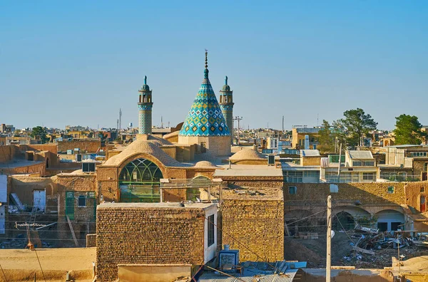 Die Kegelkuppel des Shahzadeh ye-Ibrahim-Mausoleums, kashan, iran — Stockfoto