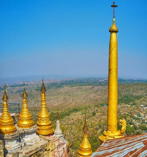 Popa Taung Kalat Manastırı altın sütun, Myanmar