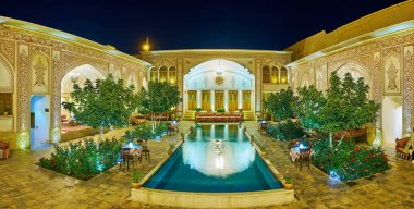 Akşam Mahinestan Raheb Historical House, Kashan, Iran