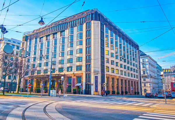 L'edificio moderno se Hilton hotel a Vienna, Austria — Foto Stock