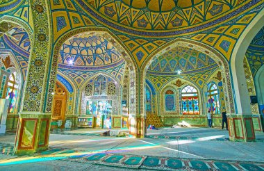 Ziyaret İmamzadeh Helal Ali Kutsal Türbe, Aran o Bidgol, İran