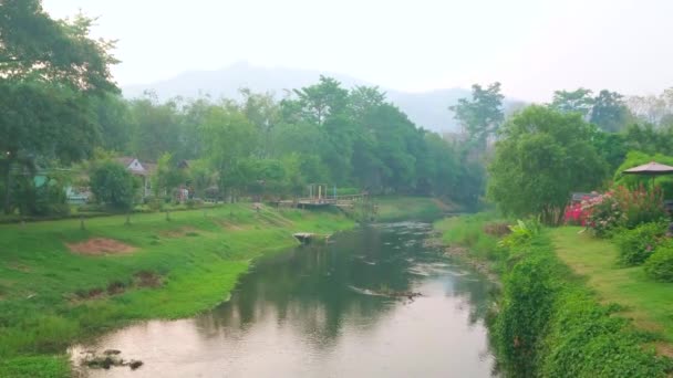 Foggy Morning Pai River Lined Juicy Green Banks Covered Lush — Stock Video