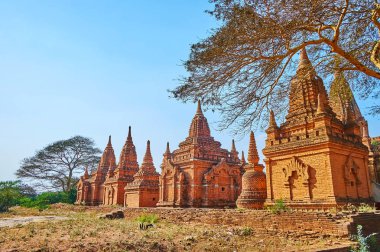 Bagan, Myanmar'ın oyma tuğla türbeleri