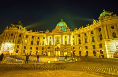 Viyana'daki St. Michael Meydanı'ndan Hofburg Sarayı, Avusturya