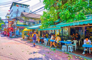 Bangkok Ram Buttri sokakta ucuz kafe, Tayland
