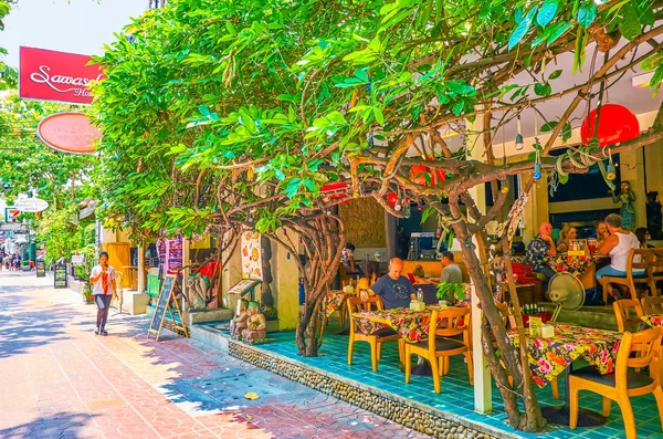 Bangkok Ram Buttri yolda shaddy restoran, Tayland