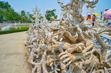 Beyaz Tapınak, Chiang Rai, T de heykel kompozisyon ayrıntıları