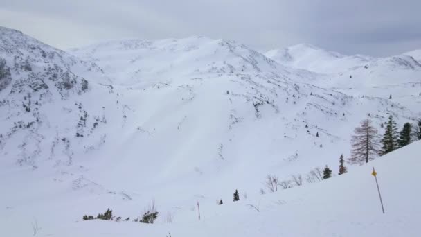 Snowshoe Walk Cloudy Feuerkogel Mountain Plateau Boasts Amazing Landscapes Numerous — Stock Video