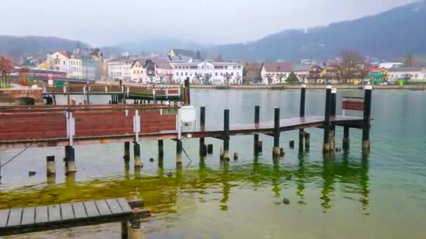 Gmunden Áustria Fevereiro 2019 Caminhe Longo Aterro Lago Traun Traunsee — Vídeo de Stock