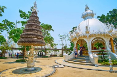 Gümüş Bo dua ağacı, Beyaz Tapınak, Chiang Rai, Tayland