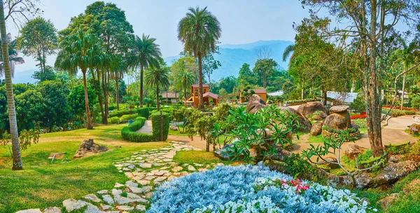 Mae Fah Luang jardín en la ladera de la montaña, Doi Tung, Tailandia — Foto de Stock