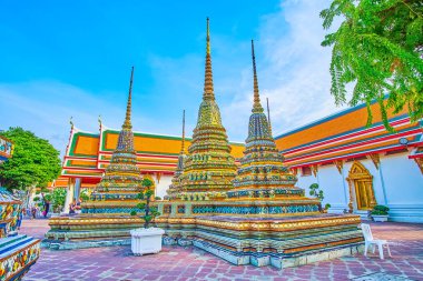Wat Pho tapınağında beş chedis grubu, Bangkok, Tayland
