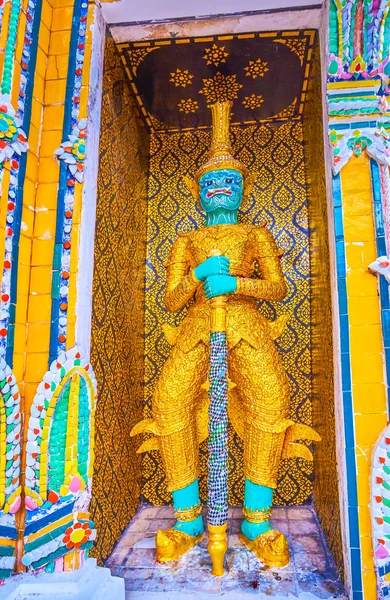 タイ・バンコクのワットポー寺院のパヤ・コンの彫刻 — ストック写真