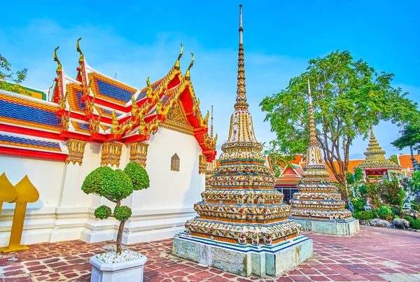Lugares de interés del templo de Wat Pho, Bangkok, Tailandia — Foto de Stock
