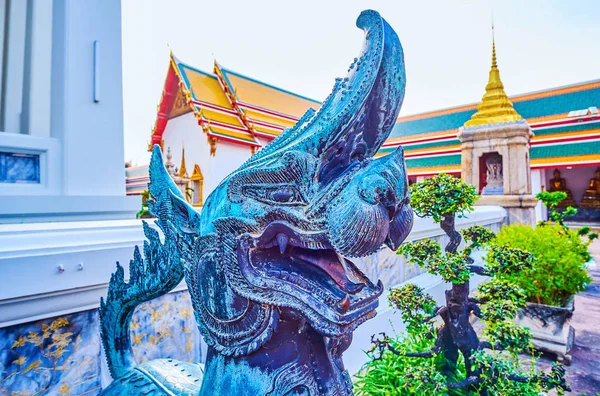 싱가스 페이스, 태국 방콕의 왓 포 — 스톡 사진