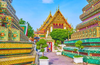 Wat Pho tapınağının pgodalar, Bangkok, Tayland