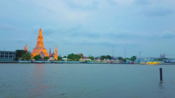 Bangkok Thailand April 2019 Observera Wat Arun Temple Dawn Nedtonade — Stockvideo