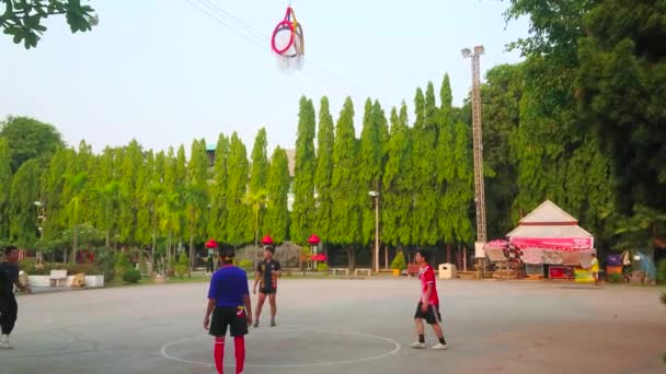 Chiang Mai Thailand May 2019 People Play Local Street Game — Stock Video