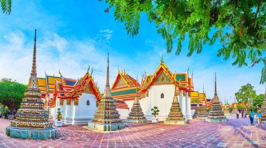 Wat Pho, Bangkok, Tayland renkli padapanorama
