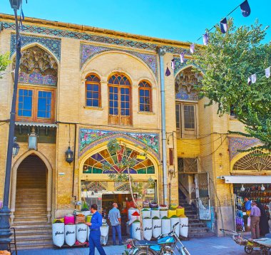 Zand street, Şiraz, İran'daki dükkanlar