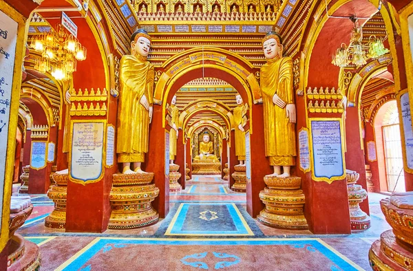 Erkunden Sie die Halle der Thanboddhay Pagode, Monywa, Myanmar — Stockfoto