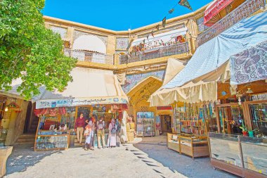 Ortaçağ çarşısı, Saraye Moshir, Şiraz, İran mağazaları