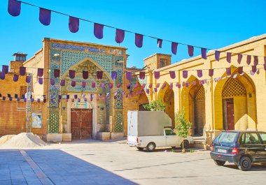 Şiraz, İran'daki Moşir Camii'nin kapısı