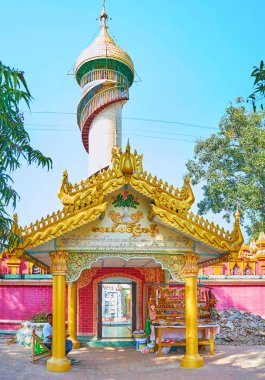 Arlain Nga Sint tapınağının kapısı, Thanboddhay manastırı, Monyw