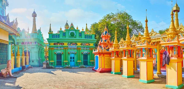Panorama dos santuários do mosteiro de Thanboddhay, Monywa, Myanma — Fotografia de Stock