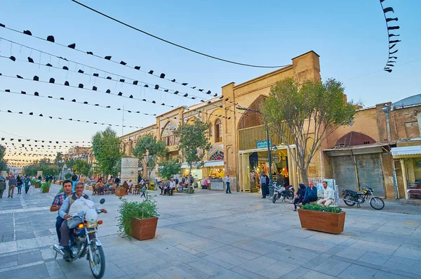 Soirée dans la rue Zand, Shiraz, Iran — Photo