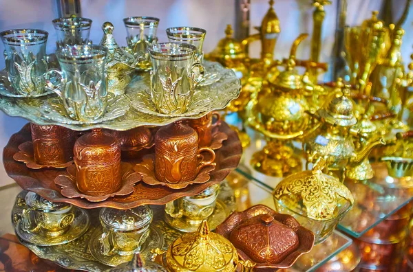 Gravierte Teeservice, ordu Basar, shiraz, iran — Stockfoto