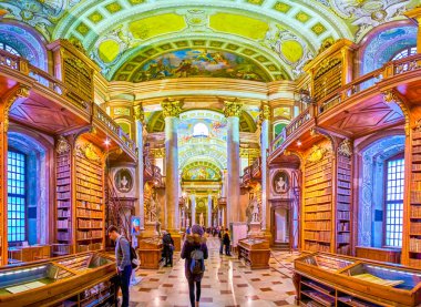 Viyana, Avusturya'daki Milli Kütüphane koridorları