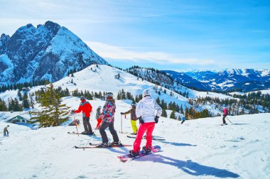 Gosau 'da kış tatili, Zwieselalm Dağı, Avusturya