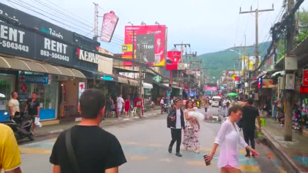 Patong Thailandia Maggio 2019 Giornata Cammina Attraverso Trafficata Bangla Road — Video Stock