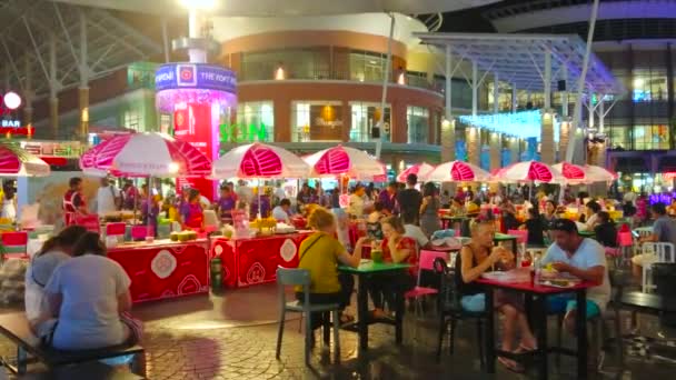 Patong Thailand Mai 2019 Das Überfüllte Café Innenhof Des Modernen — Stockvideo