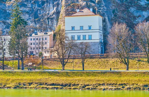 Salzburg, Avusturya'daki ortaçağ Klausentor evi