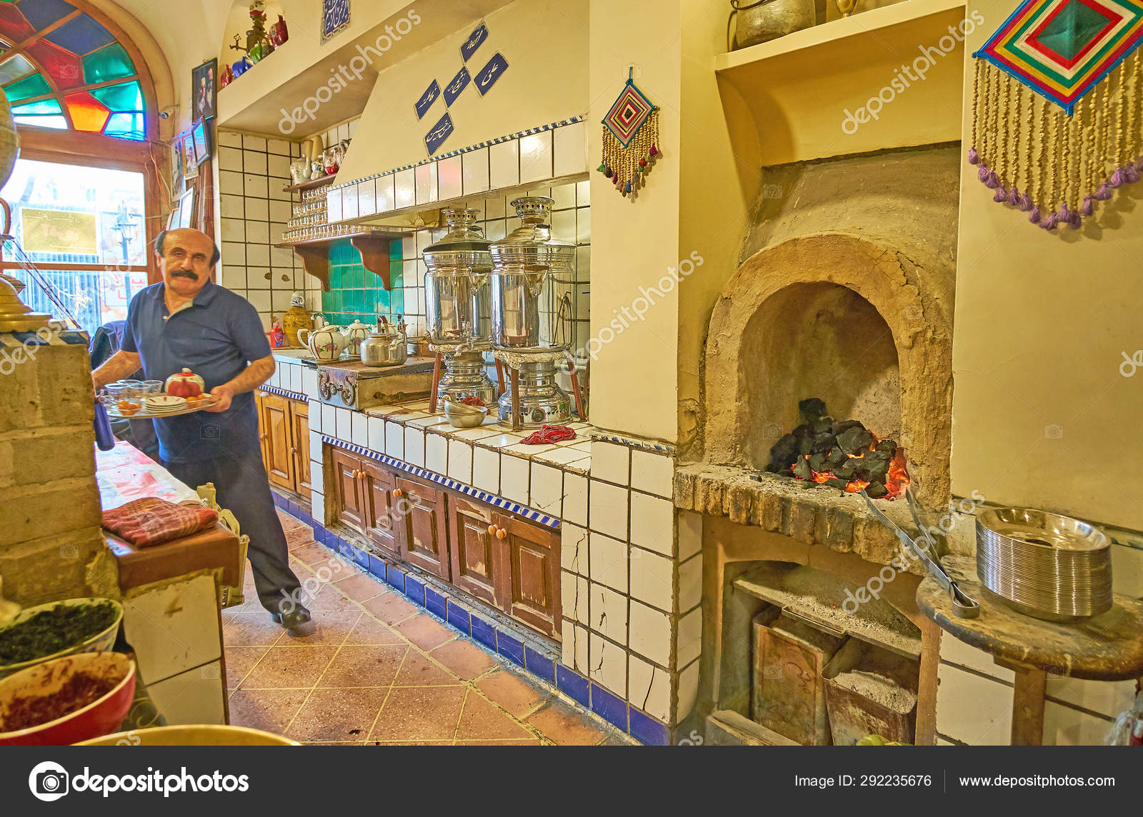 Visit Azari Traditional Teahouse, Tehran, Iran — Stock Editorial Photo