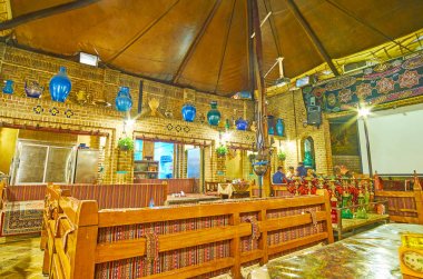 Azari Teahouse'un iç kısmı, Tahran, İran