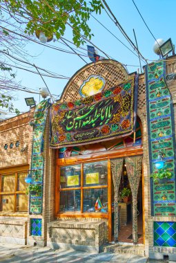 Azari Teahouse'un cephesi, Tahran, İran