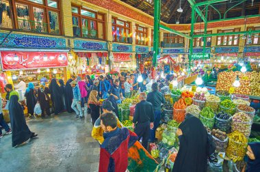 Tajrish Bazaar gürültülü ticaret kubbesi, Tahran, İran