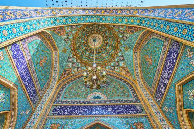İmamzadeh Salih Kutsal Türbesi portalı, Tahran, İran