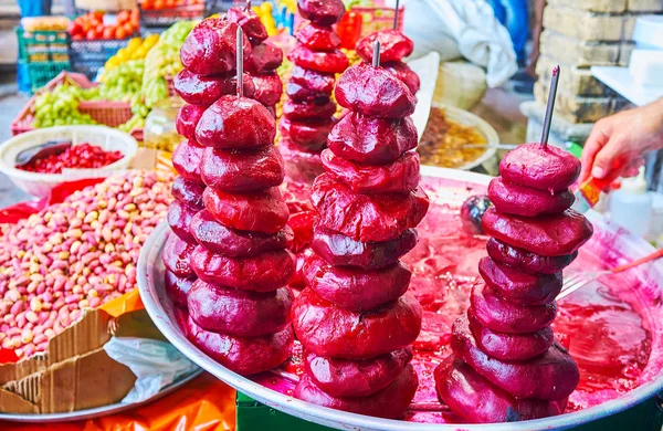 Alimentos para la calle en Tajrish Bazaar, Teherán, Irán —  Fotos de Stock